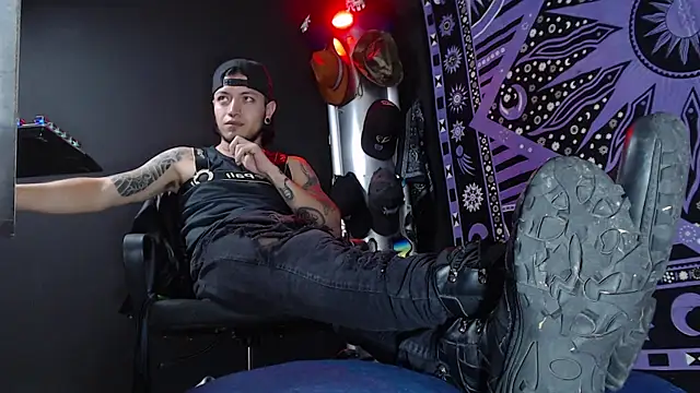 Dicaprioo  online show from 03/07/25, 09:17