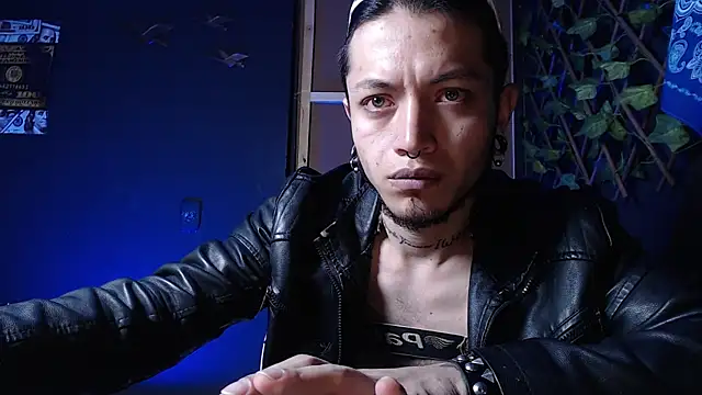 Snapshot of Dicaprioo_ chatting on 11/08/25, 06:46 Dicaprioo online show from 11/08/25, 06:46