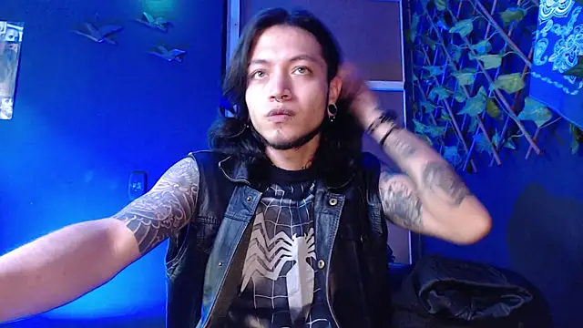 Snapshot of Dicaprioo_ chatting on 11/11/25, 01:44 Dicaprioo online show from 11/11/25, 01:44