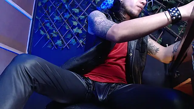 Snapshot of Dicaprioo_ chatting on 11/20/25, 06:40 Dicaprioo online show from 11/20/25, 06:40