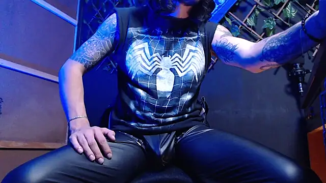 Snapshot of Dicaprioo_ chatting on 11/23/25, 07:08 Dicaprioo online show from 11/23/25, 07:08