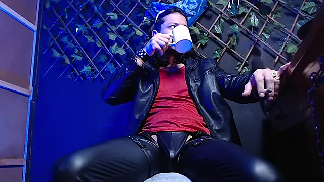 Snapshot of Dicaprioo_ chatting on 12/05/25, 04:21 Dicaprioo online show from 12/05/25, 04:21