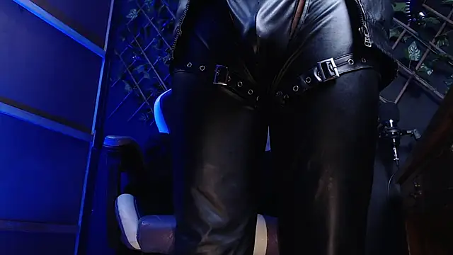 Snapshot of Dicaprioo_ chatting on 01/07/26, 07:33 Dicaprioo online show from 01/07/26, 07:33