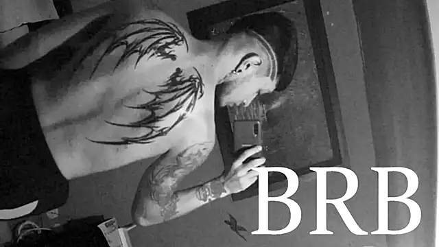 Snapshot of Dicaprioo_ chatting on 02/13/26, 05:42 Dicaprioo online show from 02/13/26, 05:42