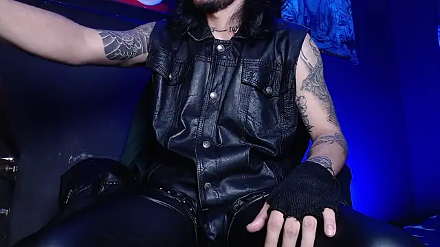 Snapshot of Dicaprioo_ chatting on 02/17/26, 07:38 Dicaprioo online show from 02/17/26, 07:38