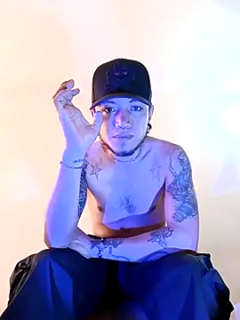 Snapshot of Dicaprioo_ chatting on 03/07/26, 03:53 Dicaprioo online show from 03/07/26, 03:53