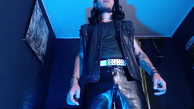 Snapshot of Dicaprioo_ chatting on 04/10/26, 02:39 Dicaprioo online show from 04/10/26, 02:39