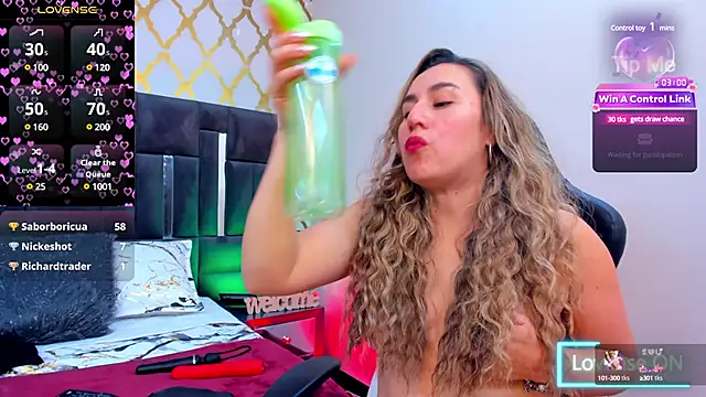 Snapshot of RubbyTaylor chatting on 03/05/25, 08:32 RubbyTaylor online show from 03/05/25, 08:32