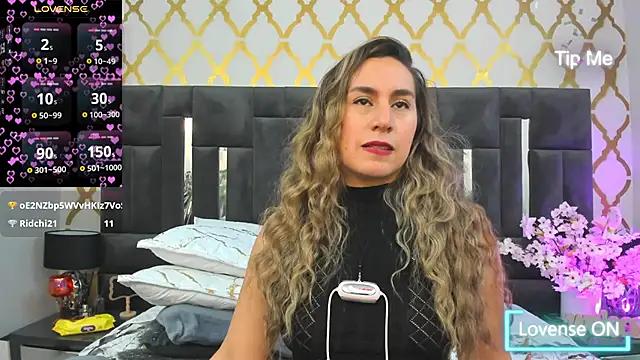 Snapshot of RubbyTaylor chatting on 03/21/25, 05:45 RubbyTaylor online show from 03/21/25, 05:45