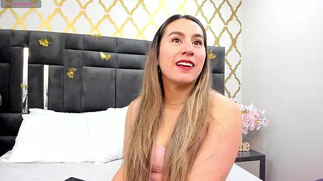 Snapshot of RubbyTaylor chatting on 10/14/25, 02:51 RubbyTaylor online show from 10/14/25, 02:51