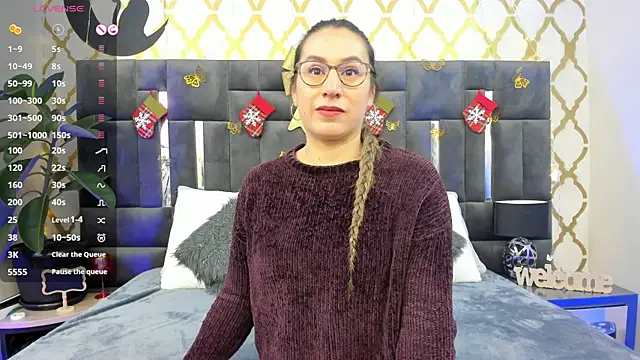 RubbyTaylor online show from 12/01/25, 02:44