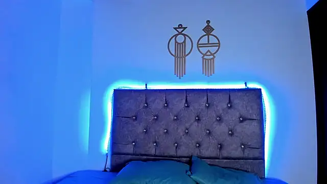 Elsalombardi  online show from 02/08/25, 10:19