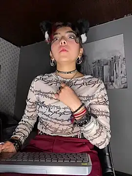 Snapshot of _Gothiccbitch_ chatting on 01/08/25, 06:52  Gothiccbitch  online show from 01/08/25, 06:52