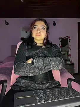 Snapshot of _Gothiccbitch_ chatting on 01/09/25, 08:34  Gothiccbitch  online show from 01/09/25, 08:34