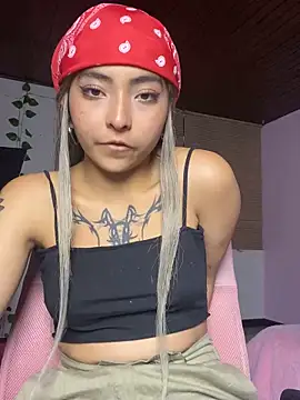 Snapshot of _Gothiccbitch_ chatting on 01/11/25, 06:24  Gothiccbitch  online show from 01/11/25, 06:24