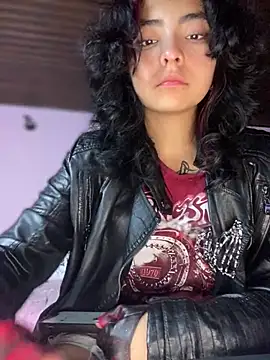 Snapshot of _Gothiccbitch_ chatting on 02/25/25, 02:58  Gothiccbitch  online show from 02/25/25, 02:58