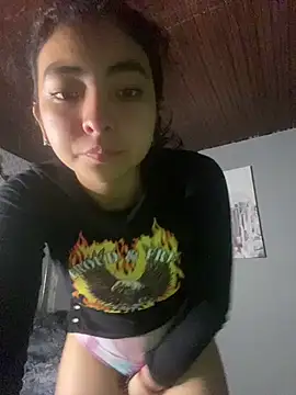 Snapshot of _Gothiccbitch_ chatting on 03/20/25, 03:02  Gothiccbitch  online show from 03/20/25, 03:02