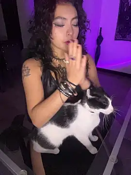 Snapshot of _Gothiccbitch_ chatting on 02/25/26, 05:39 Gothiccbitch online show from 02/25/26, 05:39