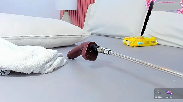 Snapshot of kristal_blond chatting on 01/11/25, 10:29 kristal blond online show from 01/11/25, 10:29