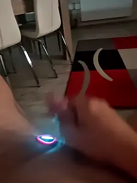 Szeltolo001 online show from 04/18/26, 02:26