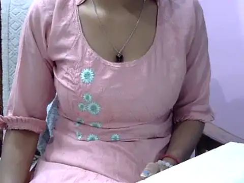 momo lov online show from 12/29/24, 05:10