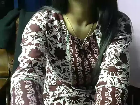 momo lov online show from 01/27/25, 04:41