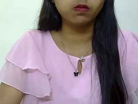 momo lov online show from 03/17/25, 08:29