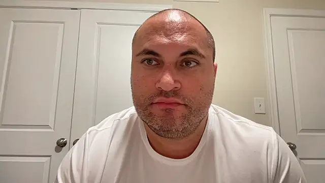 SluggishChase99 online show from 11/12/25, 04:35