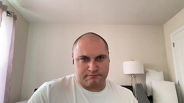 SluggishChase99 online show from 11/28/25, 05:26