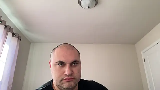 SluggishChase99 online show from 12/22/25, 05:43