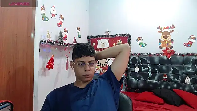 Snapshot of Wiiliam_20 chatting on 12/04/24, 02:04 Wiiliam 20 online show from 12/04/24, 02:04