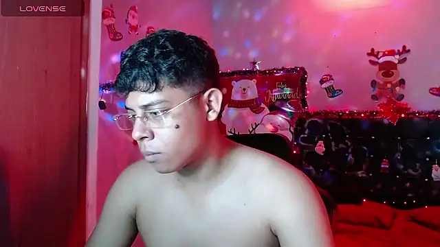 Snapshot of Wiiliam_20 chatting on 12/06/24, 06:28 Wiiliam 20 online show from 12/06/24, 06:28