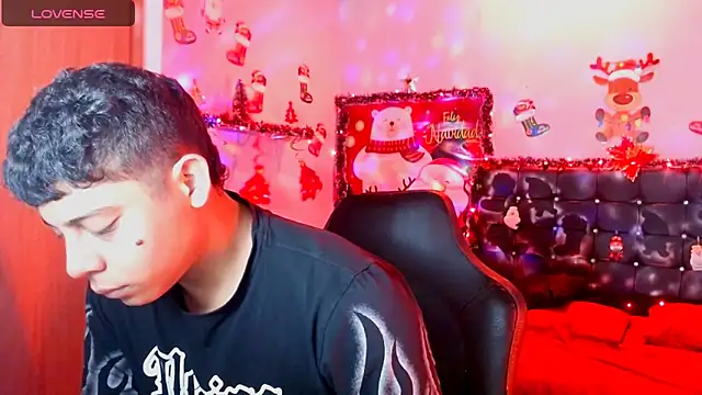 Snapshot of Wiiliam_20 chatting on 12/09/24, 06:57 Wiiliam 20 online show from 12/09/24, 06:57