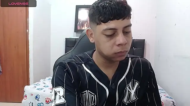 Snapshot of Wiiliam_20 chatting on 02/08/25, 12:50 Wiiliam 20 online show from 02/08/25, 12:50