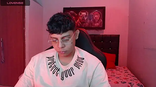 Snapshot of Wiiliam_20 chatting on 02/12/25, 12:22 Wiiliam 20 online show from 02/12/25, 12:22