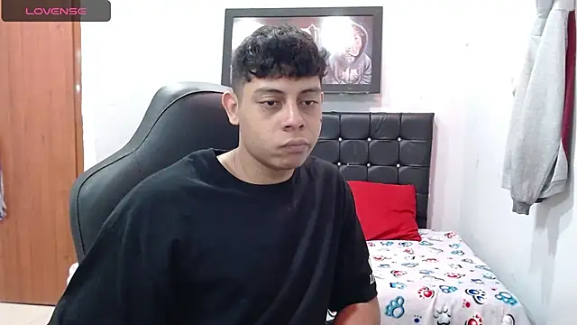 Snapshot of Wiiliam_20 chatting on 02/14/25, 03:15 Wiiliam 20 online show from 02/14/25, 03:15