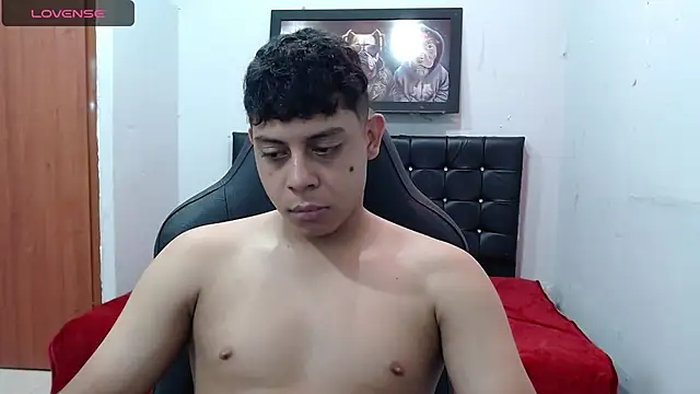 Snapshot of Wiiliam_20 chatting on 02/28/25, 04:42 Wiiliam 20 online show from 02/28/25, 04:42