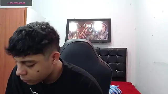 Snapshot of Wiiliam_20 chatting on 03/01/25, 07:04 Wiiliam 20 online show from 03/01/25, 07:04