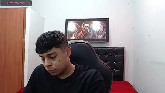 Snapshot of Wiiliam_20 chatting on 03/03/25, 05:18 Wiiliam 20 online show from 03/03/25, 05:18