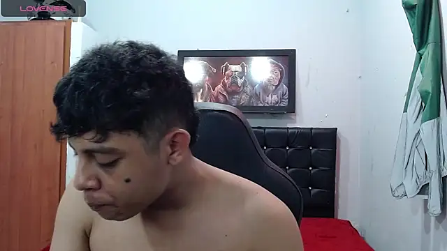 Snapshot of Wiiliam_20 chatting on 03/04/25, 04:30 Wiiliam 20 online show from 03/04/25, 04:30