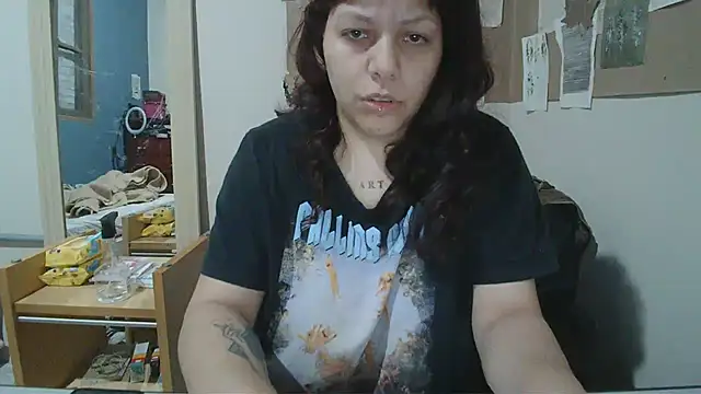 Snapshot of bbyedarling chatting on 09/11/25, 04:23 bbyedarling online show from 09/11/25, 04:23