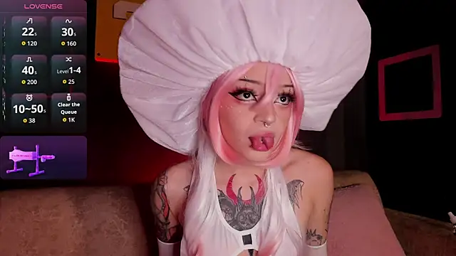 Snapshot of Elettra_Rou chatting on 11/05/25, 12:10 Elettra Rou online show from 11/05/25, 12:10