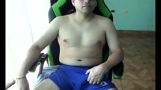 Snapshot of Allen_ibe chatting on 12/20/25, 03:19 Allen ibe online show from 12/20/25, 03:19