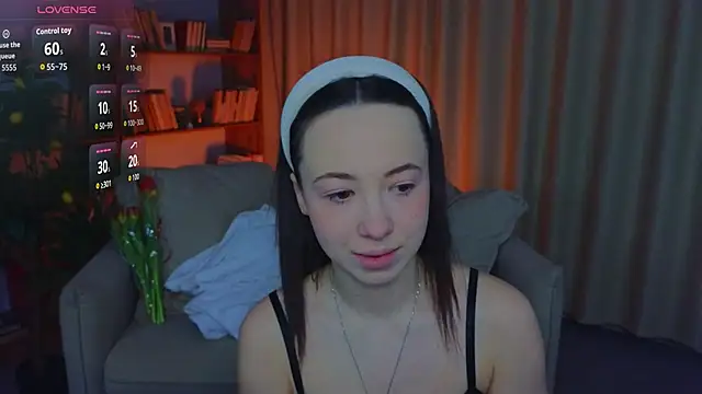 Snapshot of Hayle_Hill chatting on 03/08/26, 01:47 Hayle Hill online show from 03/08/26, 01:47