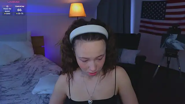 Snapshot of Hayle_Hill chatting on 03/21/26, 01:54 Hayle Hill online show from 03/21/26, 01:54