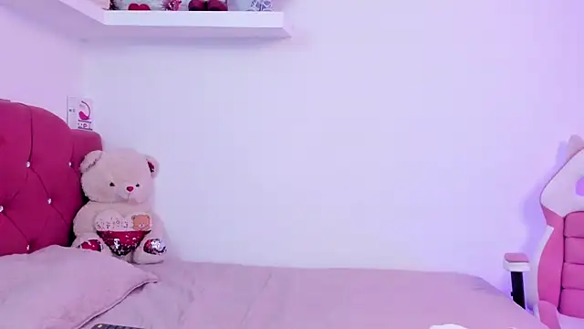 LucianaTomson online show from 02/15/25, 11:14