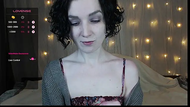 TinaWince online show from 12/12/24, 05:10