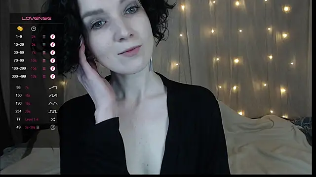 TinaWince online show from 12/23/24, 04:33