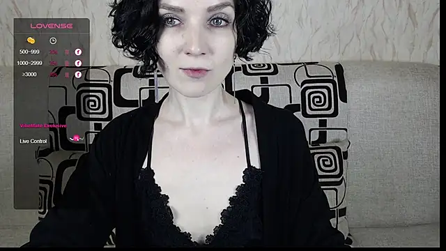 TinaWince online show from 01/31/25, 05:40