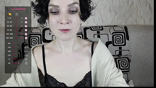 TinaWince online show from 03/06/25, 05:46